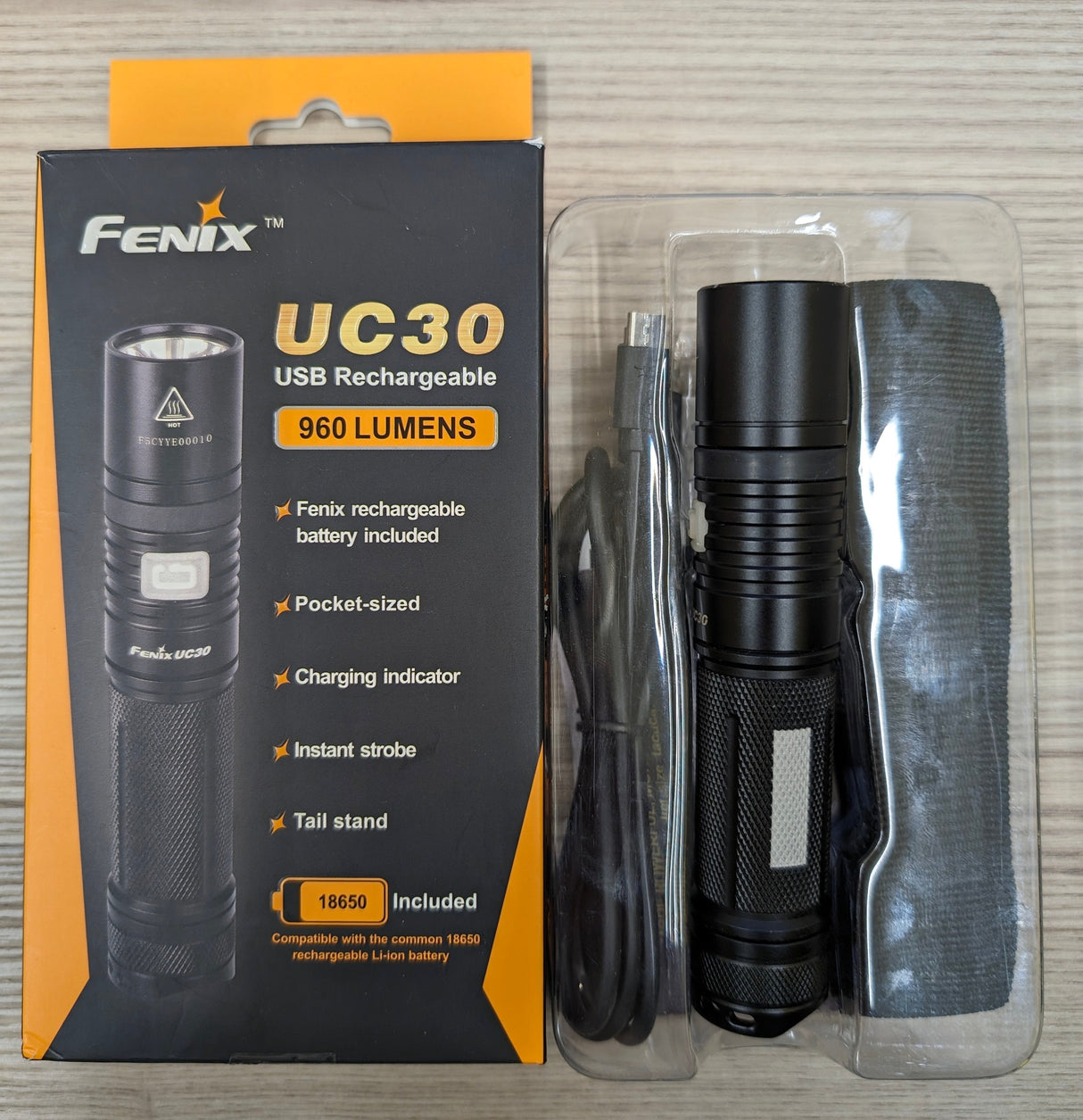 Fenix UC30 Rechargeable LED Torch - Seconds